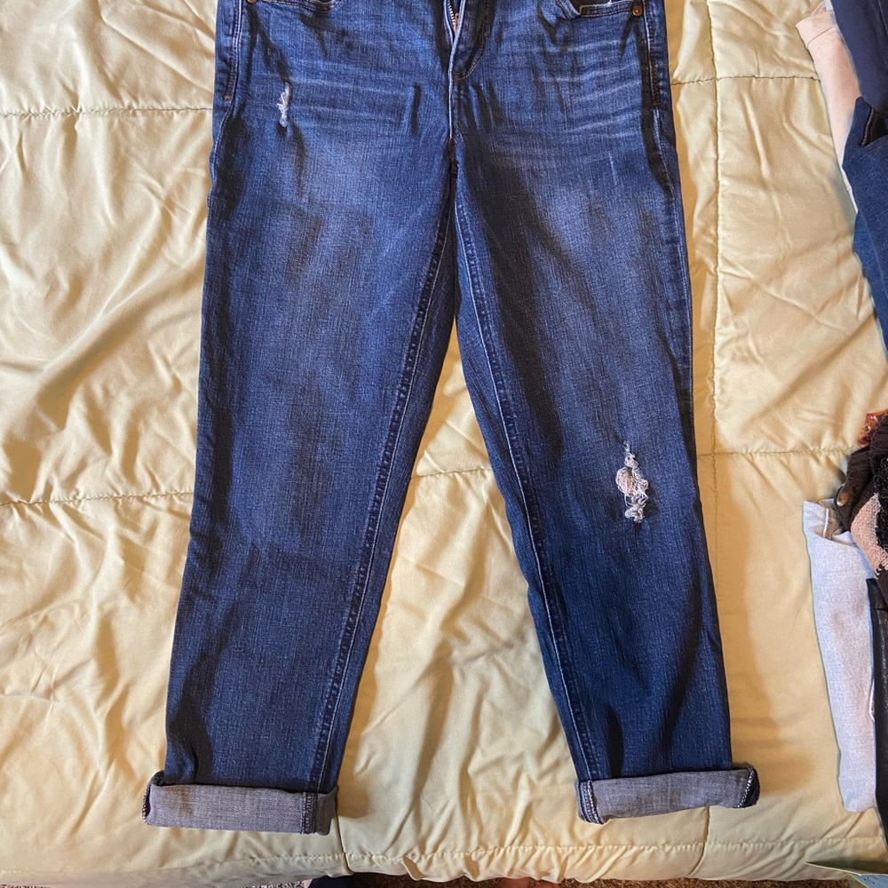 Wit & Wisdom Blue Boyfriend Jeans with Distressed Detail